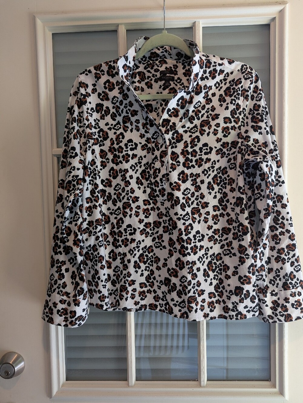 Talbots leopard print Shirt - Picture 2 of 4
